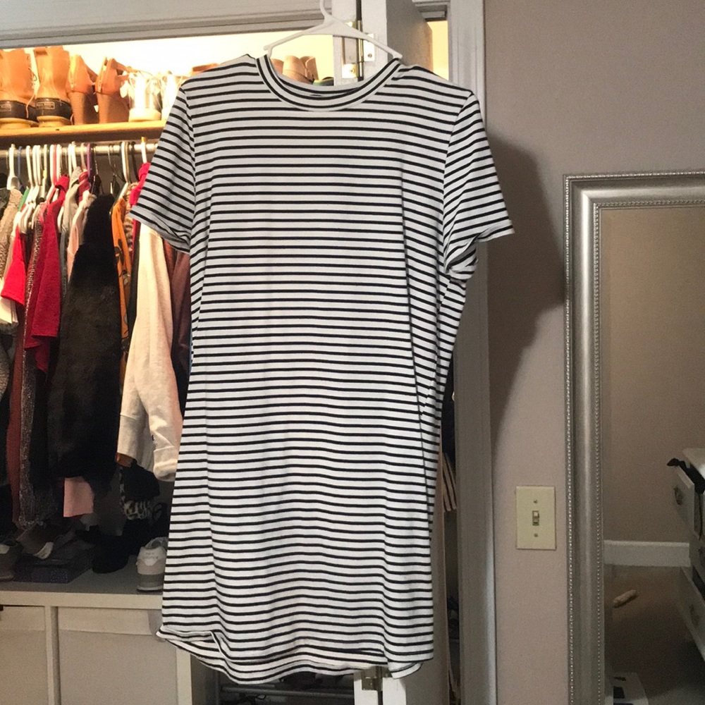 T-shirt dress